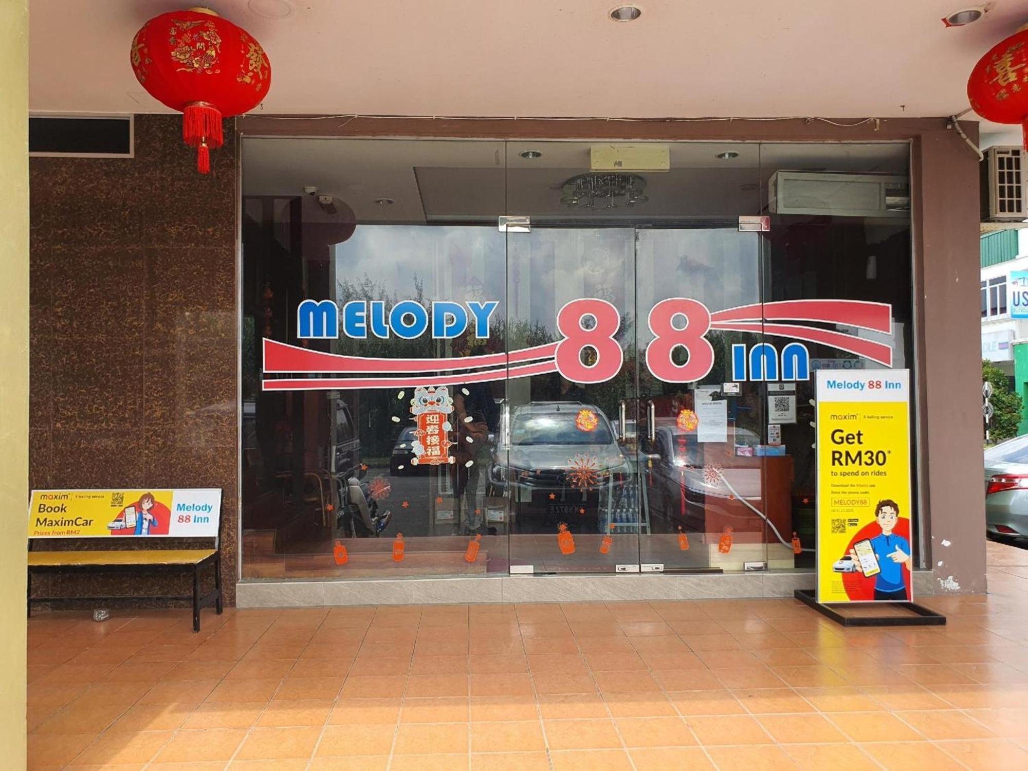 Oyo 90964 Melody 88 Inn Miri Eksteriør bilde